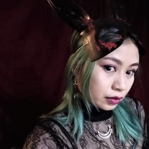 Meet your Posher, Sally